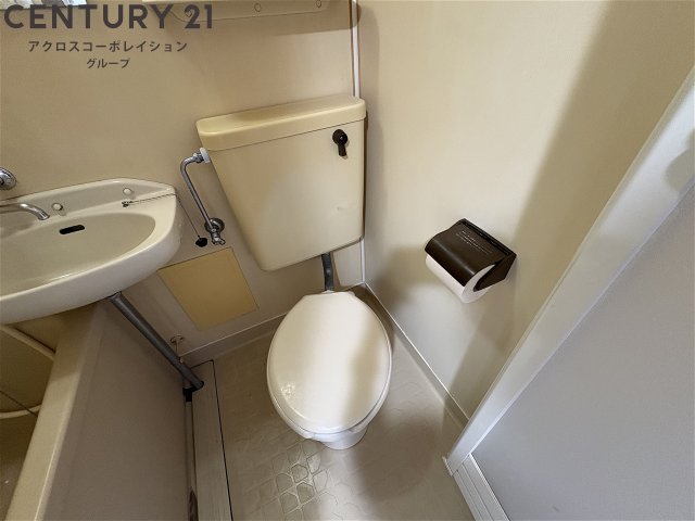トイレ　浴室内にトイレがあります☆