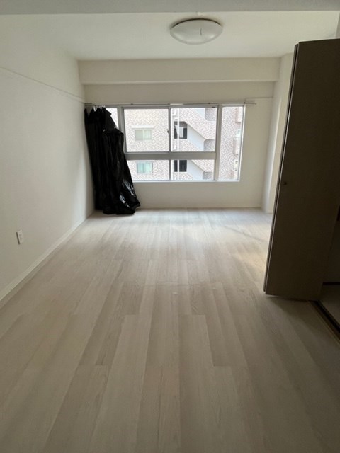 その他部屋・スペース　ゆったりとした9帖のお部屋