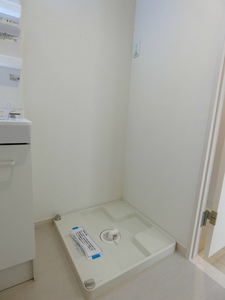 その他設備　防水パン付き洗濯機置場