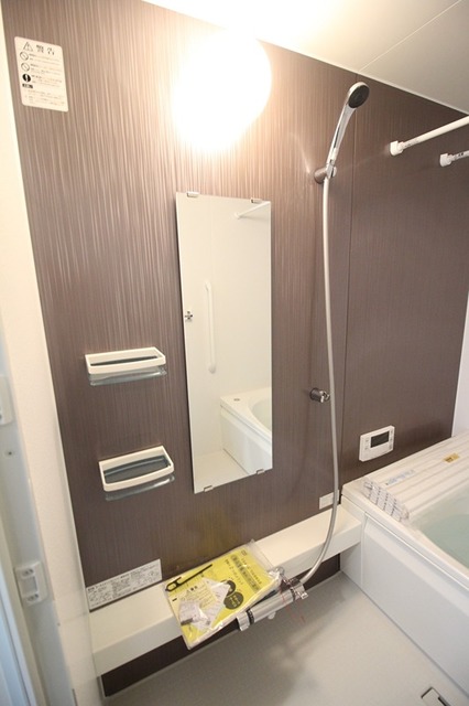 バス・シャワールーム　別部屋参考写真です
