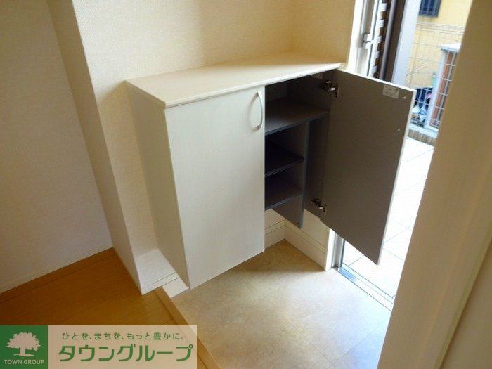 玄関　お問合せはタウンハウジングまで！※現地待合わせ相談可能