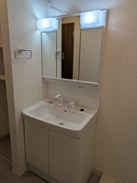 洗面設備　同施工参考写真となります