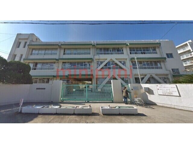 小学校　茨木市立中条小学校（小学校）まで587m