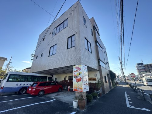 飲食店　なぎさ寿司（飲食店）まで482m