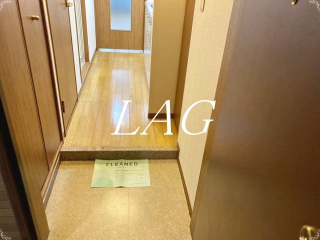 玄関　玄関です。