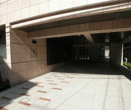 エントランス　★分譲マンションならではの、高級感あるエントランス★