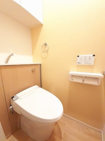 トイレ　清潔感のあるトイレです