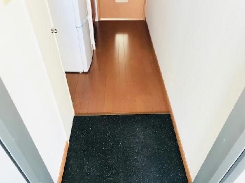 レオパレスふじしろの玄関写真