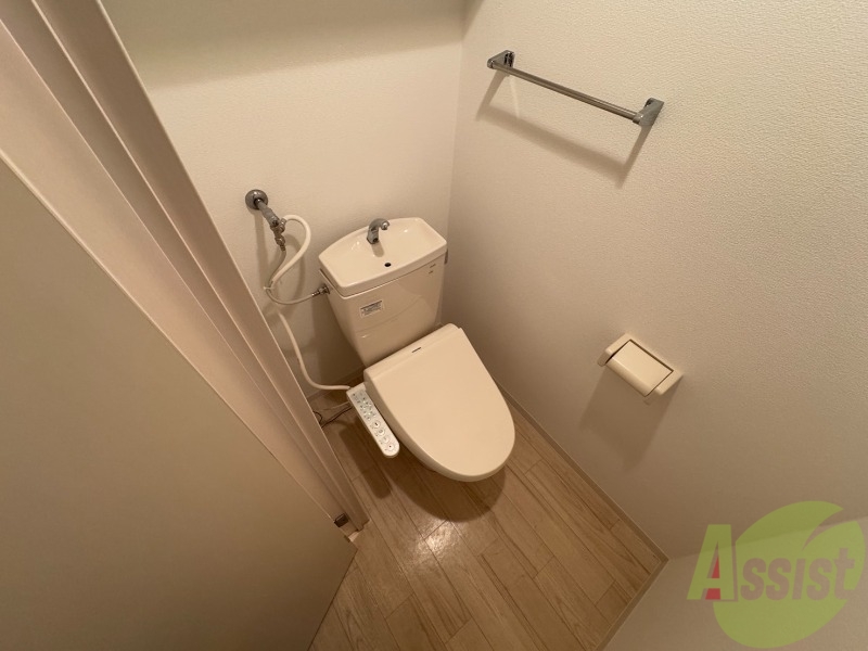 トイレ　トイレです。ウォシュレット付を探している方、おすすめです。