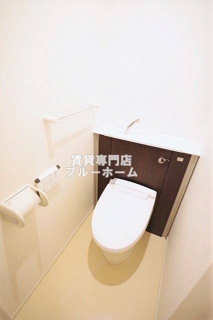 トイレ　温水洗浄便座です！