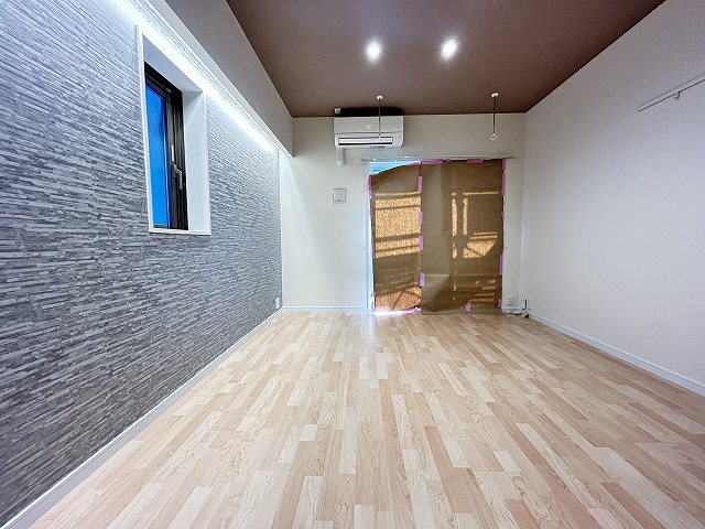 居室・リビング　※写真は別部屋のものです。（参考）