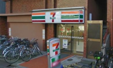コンビニ　セブンイレブン 台東蔵前3丁目店（コンビニ）まで158m