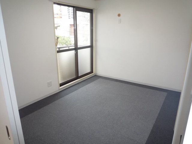 その他部屋・スペース　玄関入って奥側の洋室6帖
