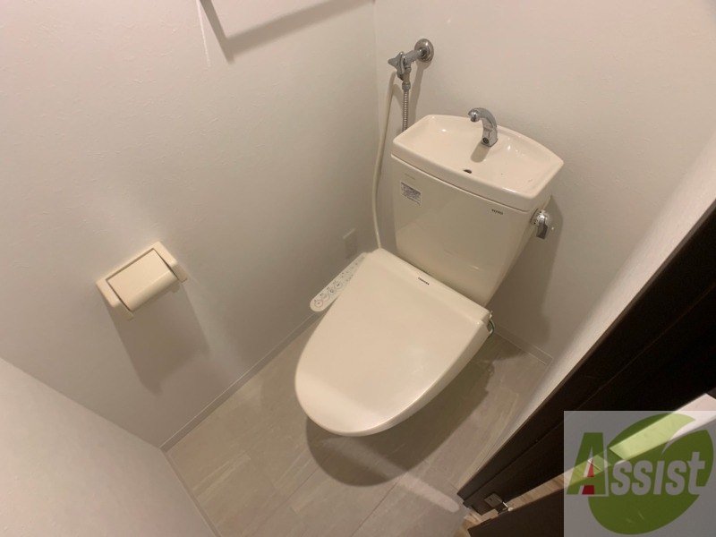 トイレ　トイレです。ウォシュレット付を探している方、おすすめです。