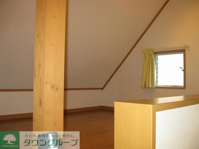 その他　※リフォーム工事前につき、別のお部屋の写真になります。