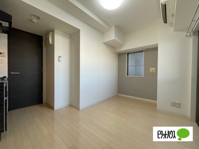 居室・リビング　角部屋ですよ！