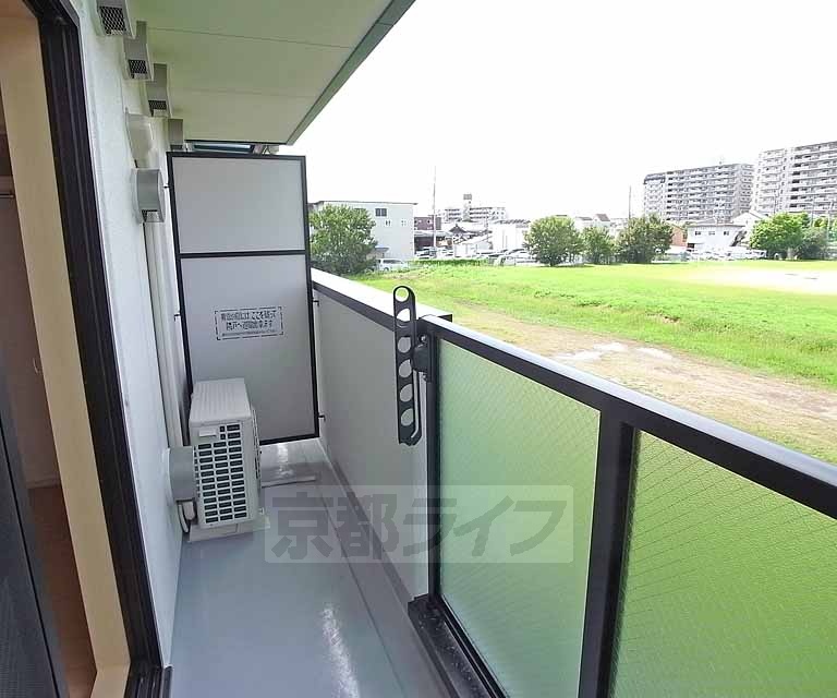 バルコニー　大きなバルコニーです。
