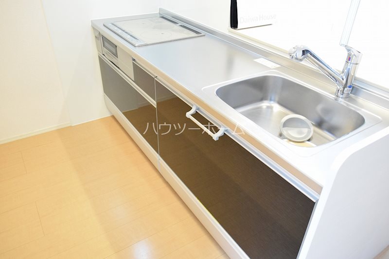 キッチン　3口IHシステムキッチン採用♪