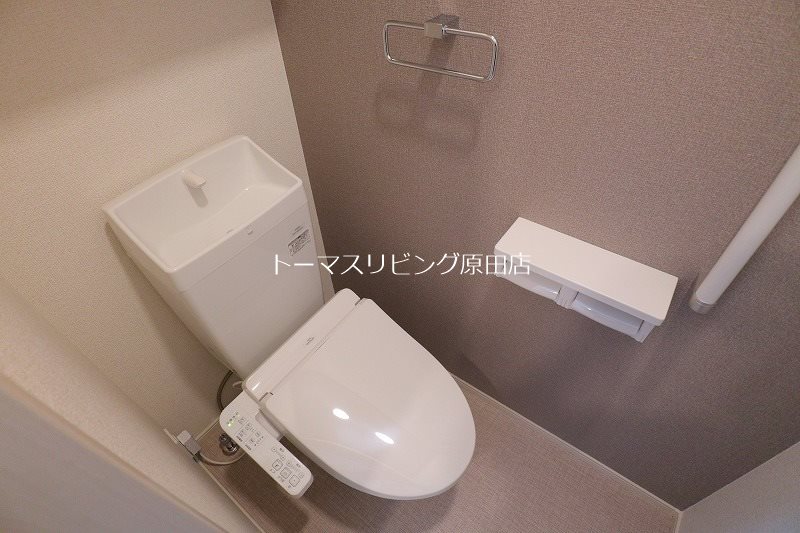 トイレ　・同型参考写真