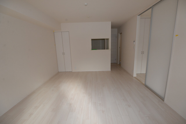 居室・リビング　写真は同マンションの別のお部屋のものです