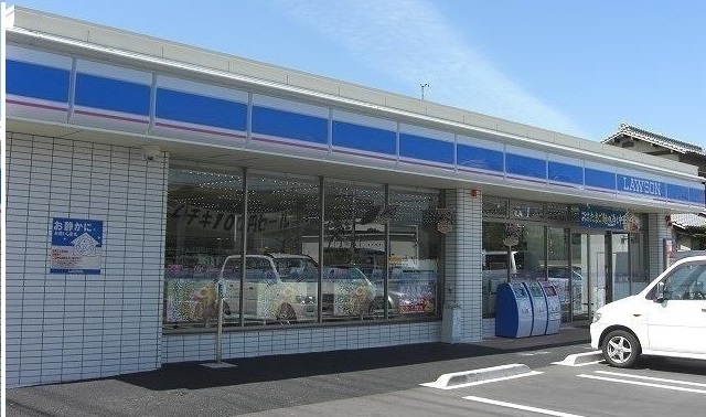コンビニ　ローソンさん（コンビニ）まで650m