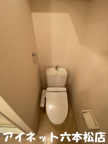 トイレ　落ち着く空間ですね。