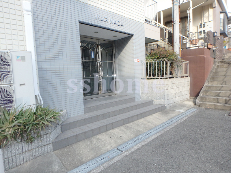 エントランス　建物入口☆
