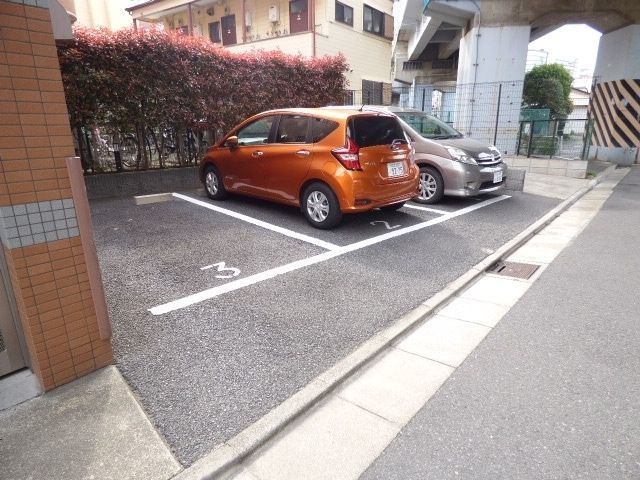 駐車場　駐車場