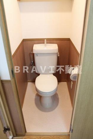トイレ　【ヴェローナ】シンプルで使いやすいトイレです