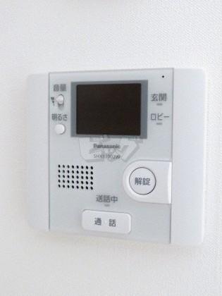 セキュリティ　防犯面に配慮したＴＶモニターホン付きです！