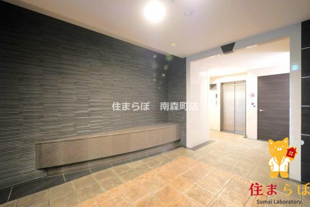 エントランス　共用部の印象も大切に