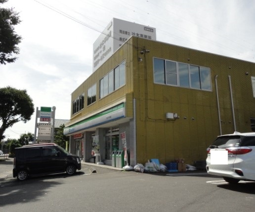 コンビニ　ファミリーマート日立けやき通店（コンビニ）まで340m