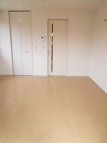その他部屋・スペース　★フローリングなのでお掃除ラクラク★