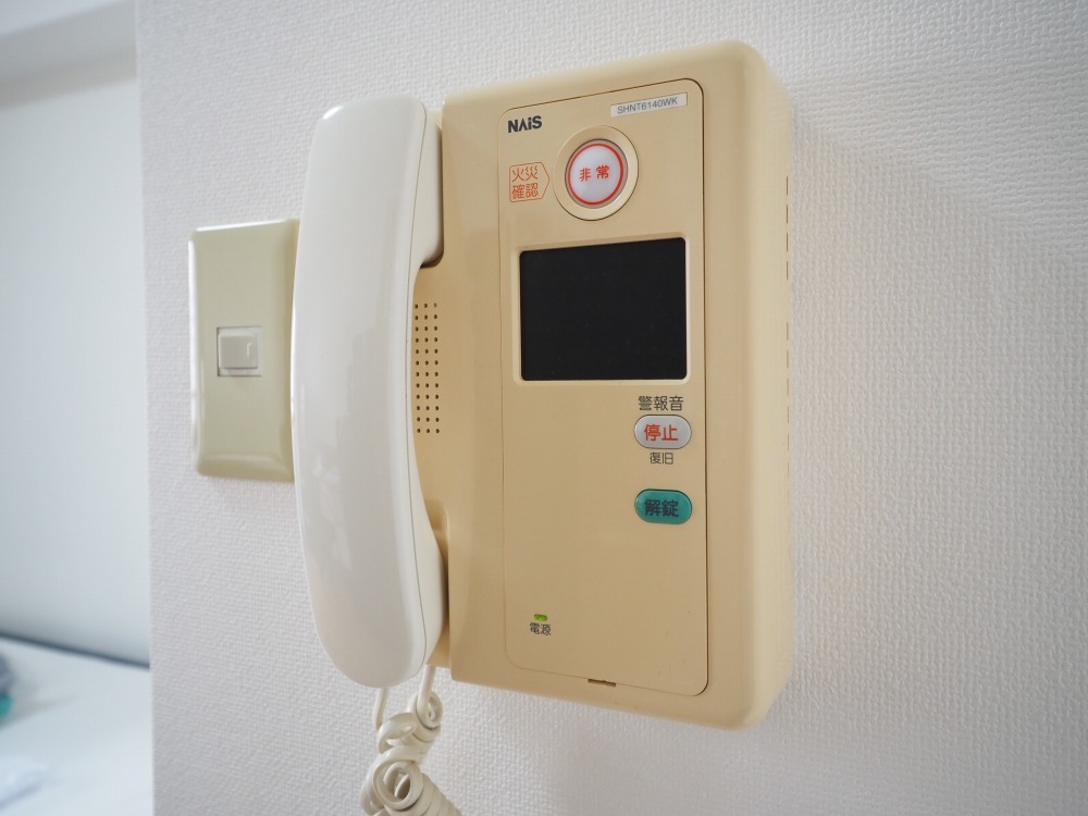 セキュリティ　モニター付きインターホンです
