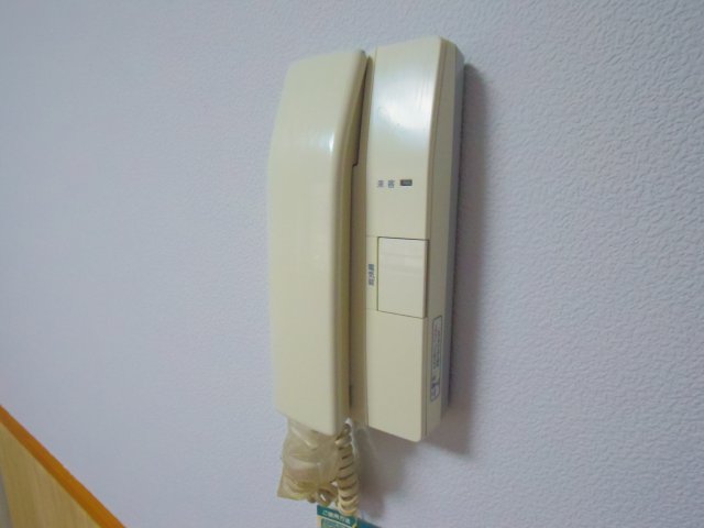 セキュリティ　同物件、他のお部屋の写真です。