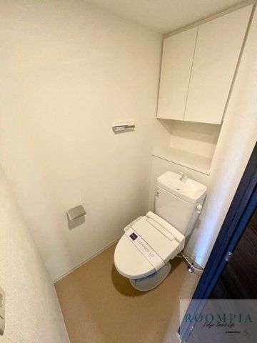 トイレ　※同タイプの別のお部屋です。