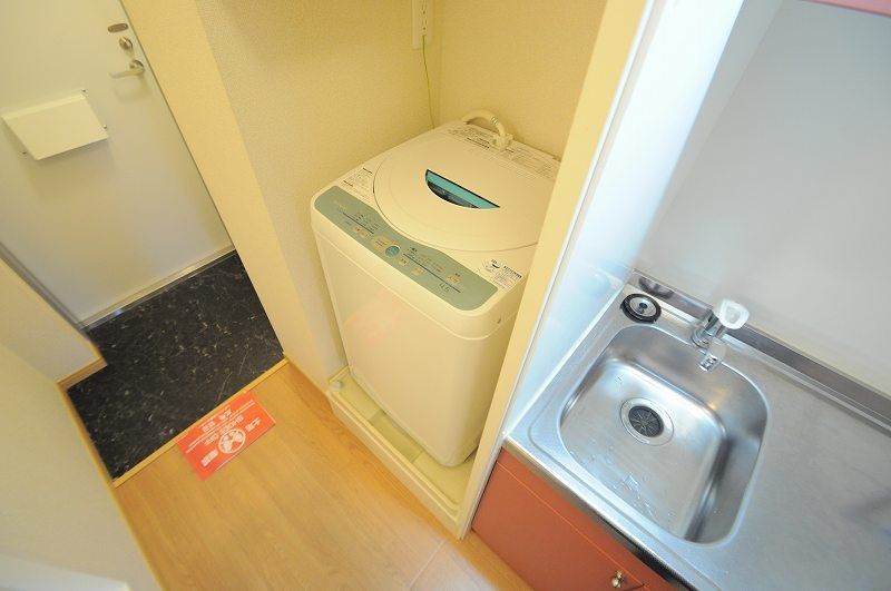 玄関　家具・家電なし