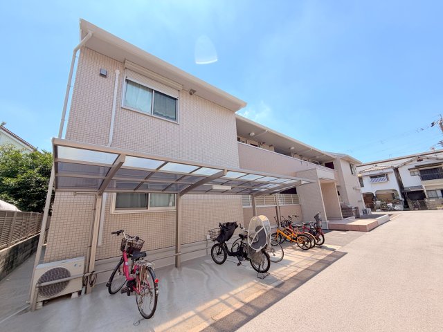 建物外観　綺麗な外観の素敵なお部屋があなたを待っています。