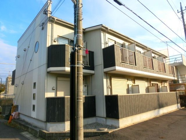 建物外観　敷金　礼金無し　駅徒歩５分