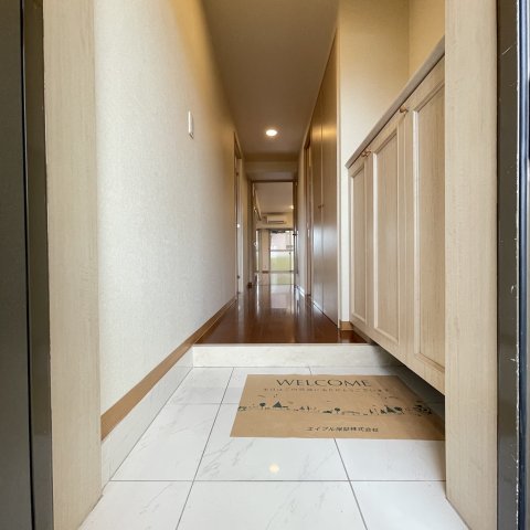 玄関　同仕様のタイプです