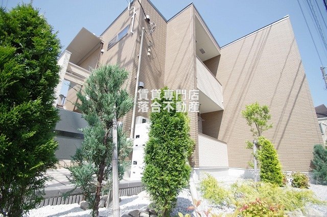 建物外観　2022年1月完成・築浅