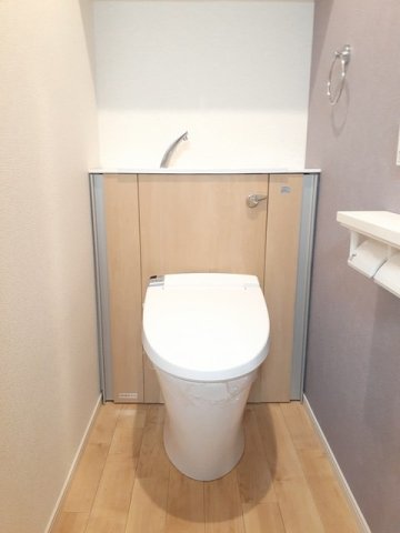 トイレ　落ち着いたトイレです