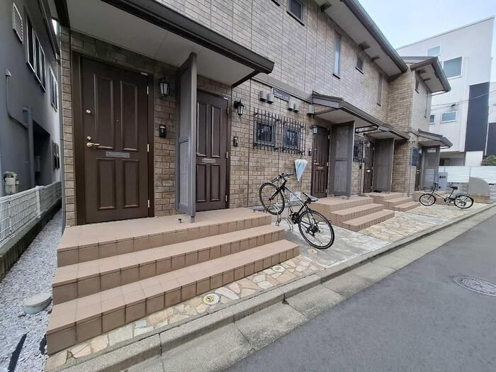 エントランス　共用部分も大変綺麗★