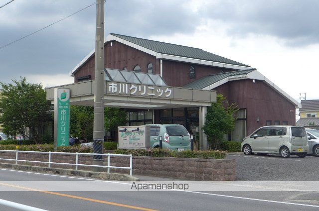 病院　内科消化器科市川クリニック（病院）まで693m