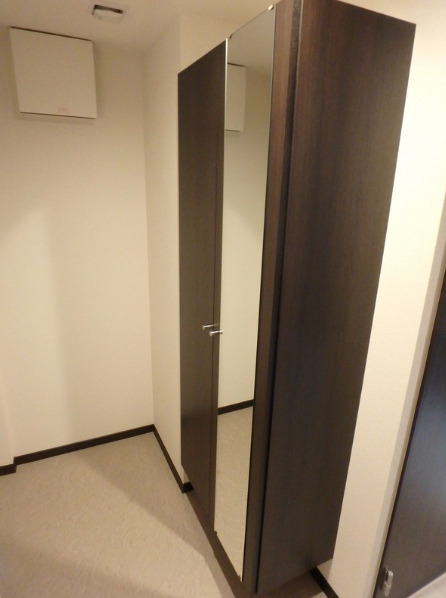 玄関　収納もある玄関です