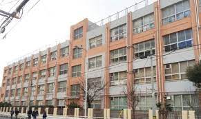 中学校　大阪市立日本橋中学校（中学校）まで974m