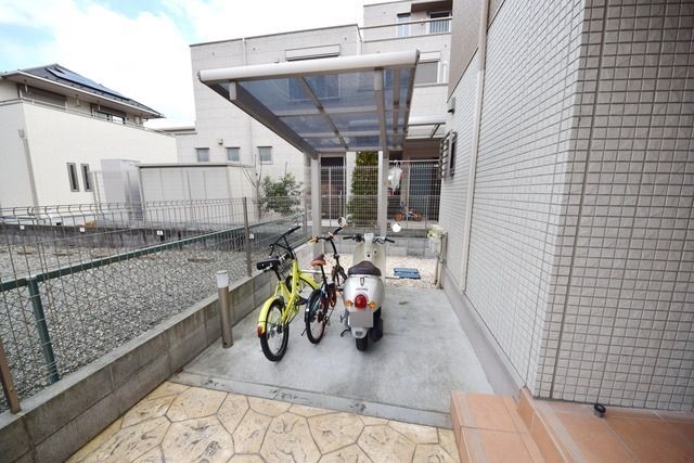 その他共有部分　★屋根付の駐輪場で雨ざらしになりません★