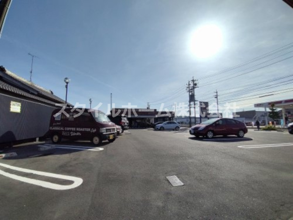 飲食店　CLASSICAL COFFEE ROASTER（飲食店）まで581m