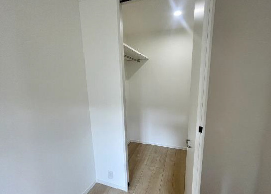 玄関　収納もある玄関です