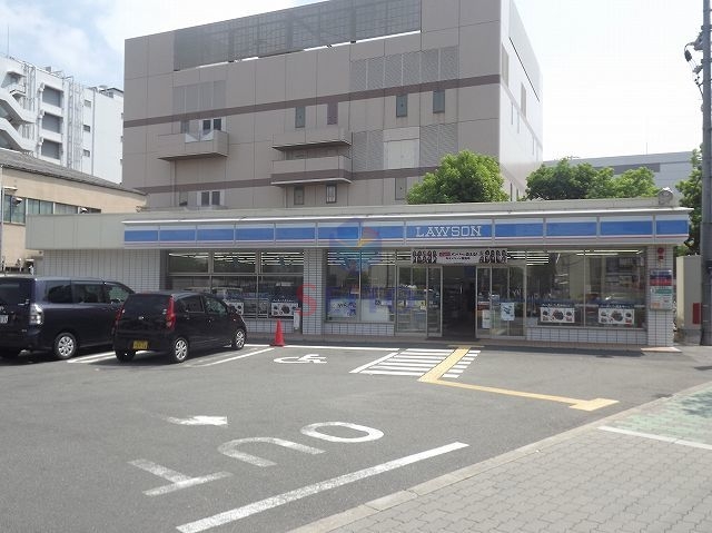 コンビニ　ローソン十三元今里三丁目店（コンビニ）まで227m